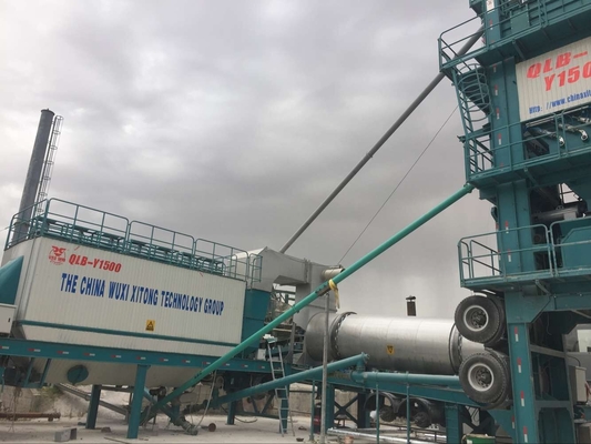 1500 Model Asphalt Mixing Plant Mobile , Portable Batch Plant With 20T Hot Storage Bin
