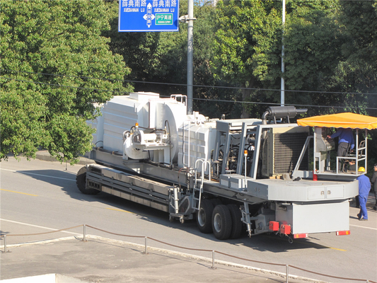 100% Raw Material Utilization Asphalt Paving Equipment , 2 - 3cm Layered Milling Road Surfacing Equipment