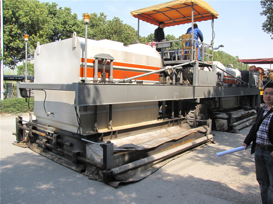 100% Raw Material Utilization Asphalt Paving Equipment , 2 - 3cm Layered Milling Road Surfacing Equipment