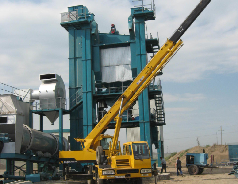180t / H Belt Mobile Asphalt Drum Mixing Plant , 160tph Capacity Batching Plant Equipment
